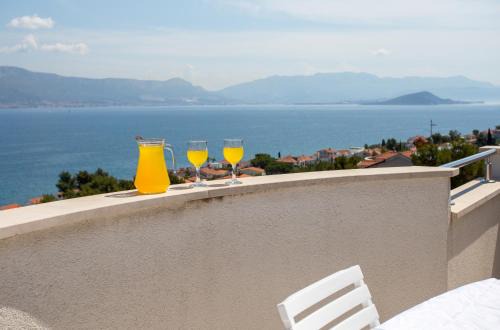 Arbanija Apartment | Apartments in Villa TOP TROGIR