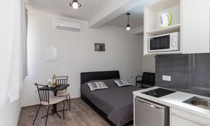 Gruz Apartment | Apartments Life - Studio Apartment