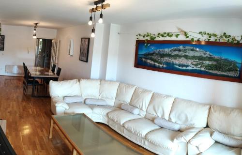 Dugis Apartment | Apartments M&M