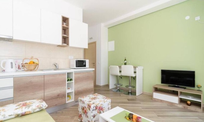Mlini Apartment | Apartments Marmo - Deluxe One Bedroom Apartment with Balcony and Sea View (Apartman 4)
