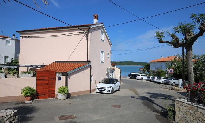 Klimno Apartment | Apartments Ticak (60255-A1) - Klimno - island Krk