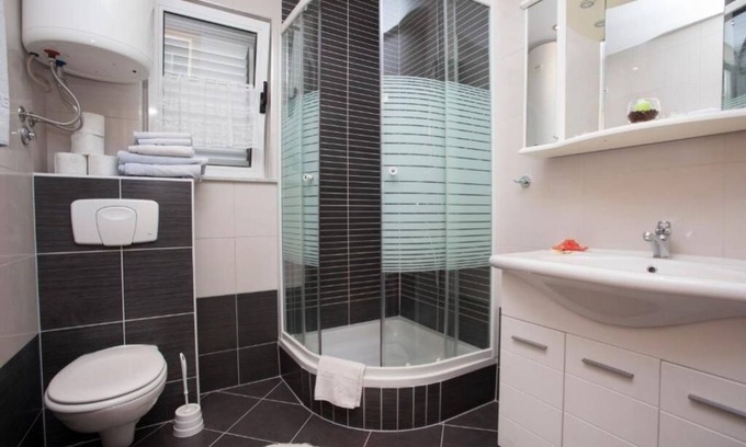 Bili brig Apartment | Apartments Villa Silvia: Apartment with sea view
