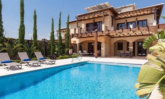 Aphrodite Hills Villa | Aphrodite Hills Elite Villas | Elite Junior Villa AJ04 | Private Pool | Hot Tub.