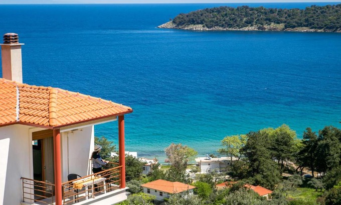 Koinira House | Aphrodite Villas