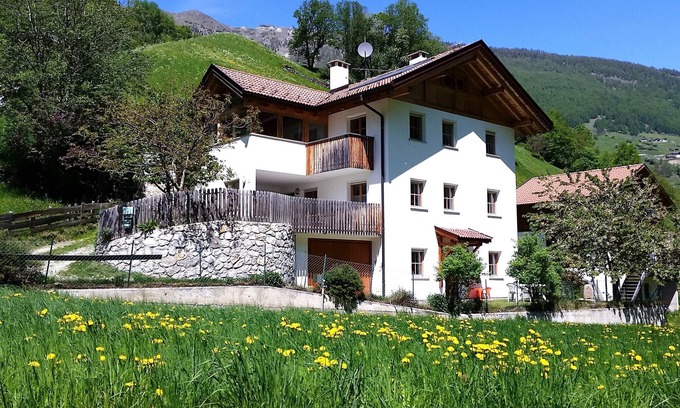 Meiern Apartment | APP. 1 AUHAUS large most beautiful apartment for 2, ideal for 4 maximum 5 persons
