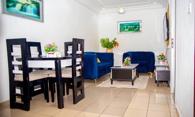 Douala Apartment | Appart,B-ssadi Santa Lucia,wifi, canal, gardien