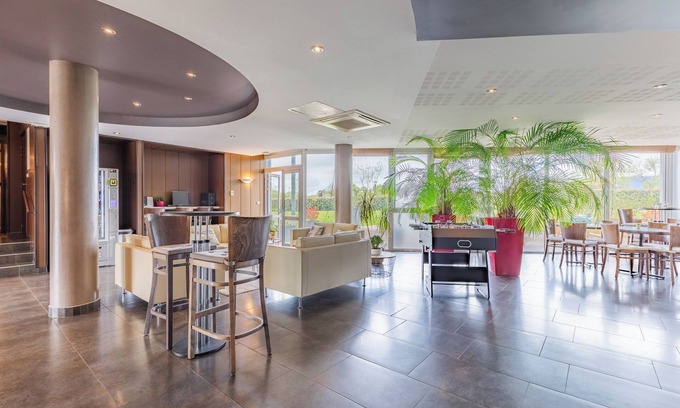 Saint-Herblain Apartment | Appart'City Confort Nantes Ouest St Herblain