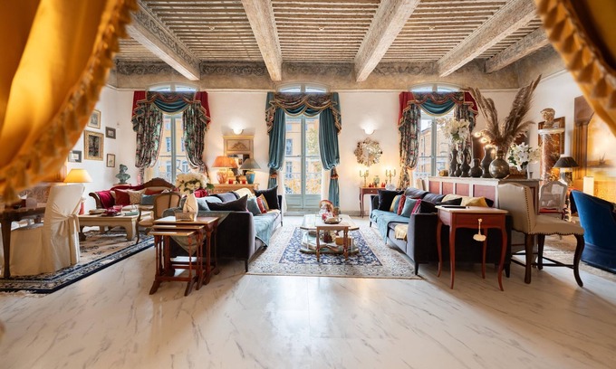 Couronne Urbaine Apartment | Appart de Luxe : Le Petit Trianon au Cœur D'aix-en-provence