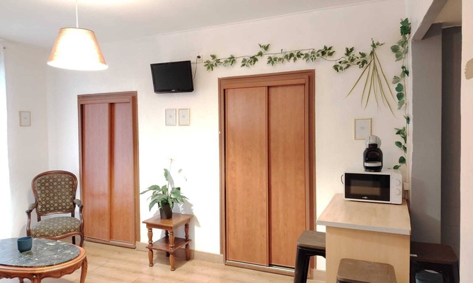 Amelie-les-Bains-Palalda Apartment | Appart N°3, T2 APPART HOTEL LE COMBES