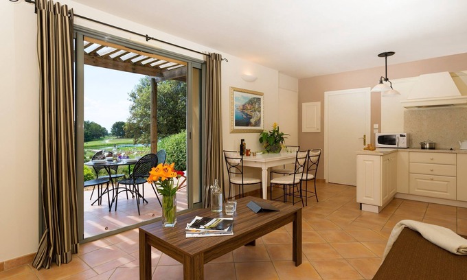 Saumane-de-Vaucluse Condo | Appart spacieux et confortable 8p, avec balcon