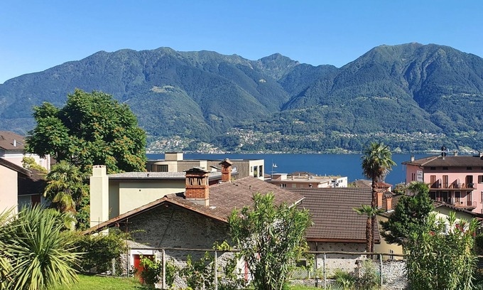 Muralto Apartment | Appartamento 10 by Interhome