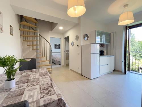 Cadorago Apartment | Appartamento con balcone affascinante a Cadorago