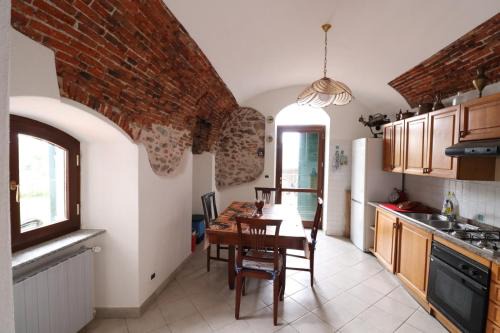 Boissano Apartment | Appartamento in borgata storica