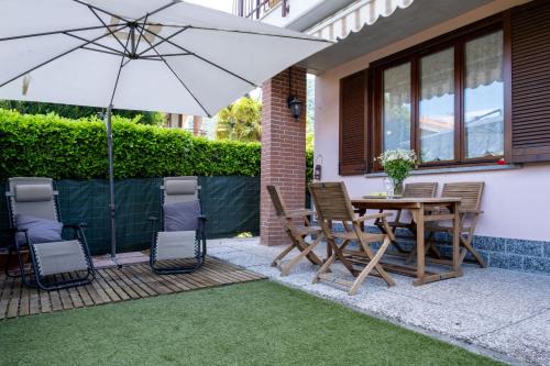 Porto Valtravaglia Apartment | Appartamento Margherita