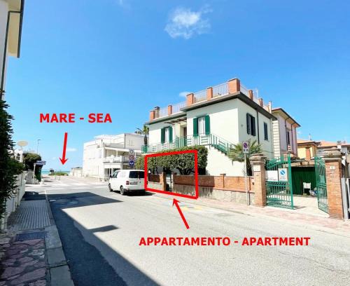 Marina di Cecina Apartment | Appartamento Mirellino a Marina di Cecina by Zoom In Earth
