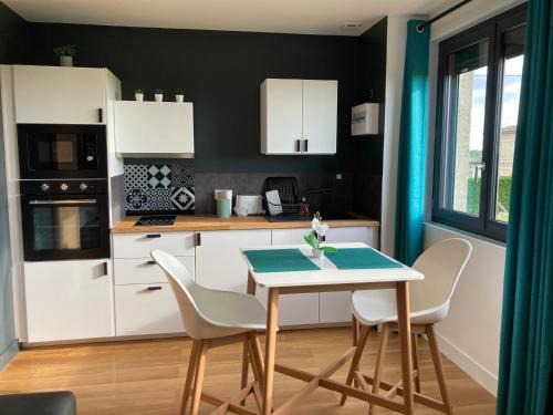 Puisseguin Apartment | Appartement 1 Château La Rose des Vents