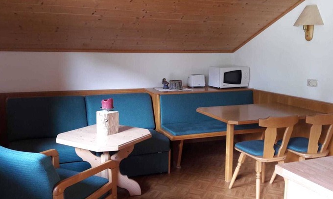 Sankt Jakob in Defereggen Apartment | Appartement 2 - Ferienwohnungen Erlsbacher