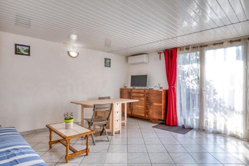 Beziers Apartment | Appartement 2 pièces, plain-pied, équipé, avec parkings, Réservation minimum 3 nuits
