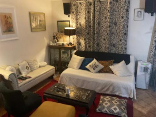 Hopital Saint-Louis Apartment | Appartement 50 m2