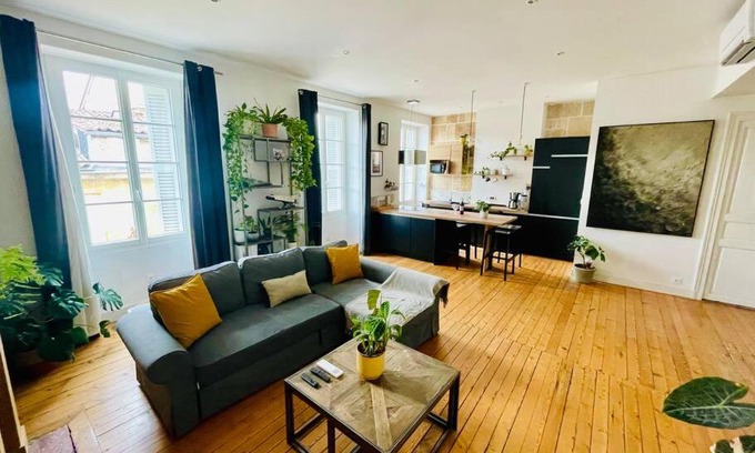 Bordeaux City Centre Apartment | Appartement au cœur de Bordeaux
