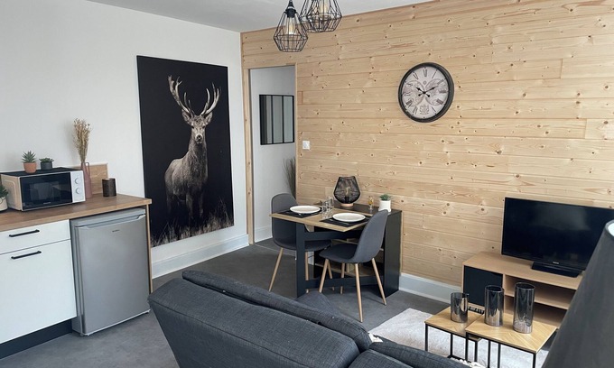 Bruyeres Apartment | Appartement au Centre Ville