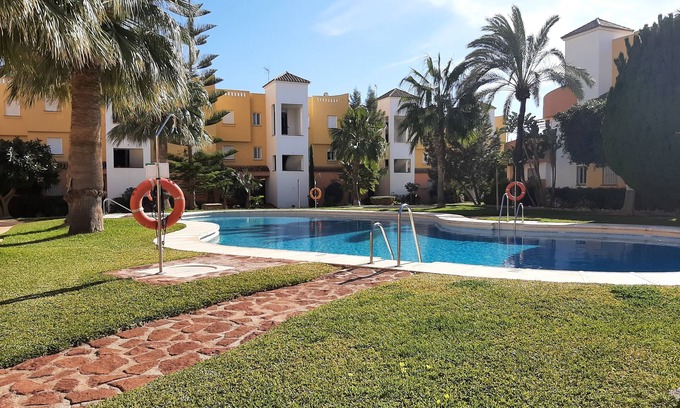 Vera Beach Apartment | Appartement Avec Piscine Residence Naturiste WI FI, Beau Jardin