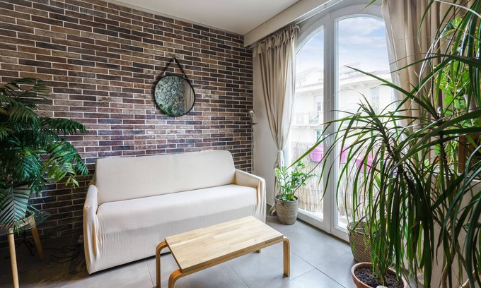 Liberation Apartment | Appartement Briquette - Welkeys