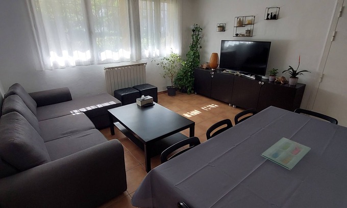 Les Baumettes Apartment | Appartement - Capacité 9 Pers. - Marseille 9e