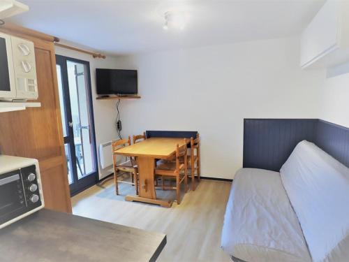 Areches Apartment | Appartement cosy 2 étoiles avec balcon et piscine – Idéal pour 4/5 pers. proche station de ski - FR-1-342-250