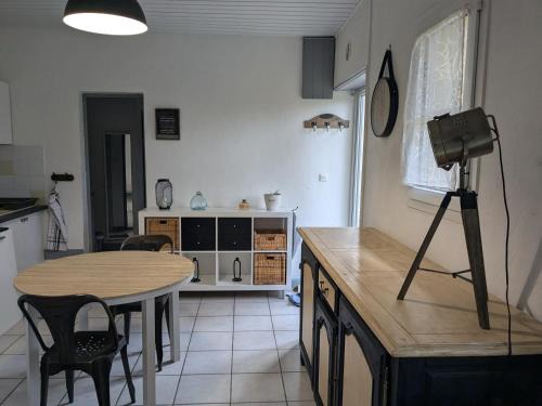Saint-Andre-le-Puy Apartment | Appartement dans haras
