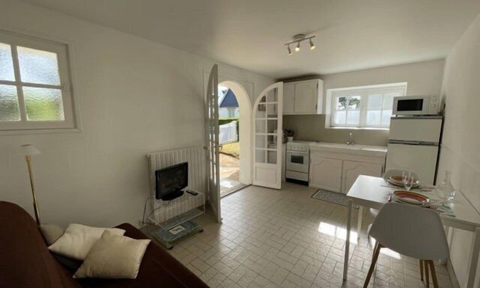 Tregastel Apartment | Appartement dans villa à 100 mètres de la plage