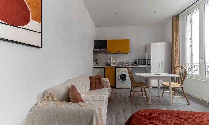 Republique Apartment | Appartement design Centre Ville proche Thermes