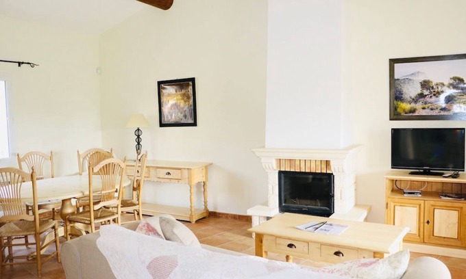 Saint-Trinit Villa | Appartement Duplex avec Balcon/Terrasse | Parking