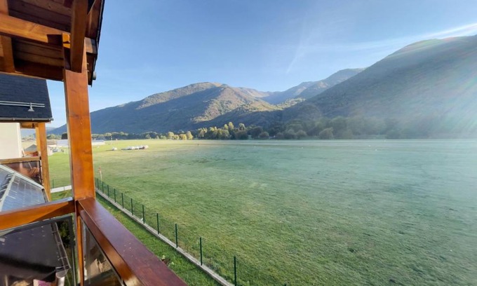 Bagneres-de-Luchon Apartment | Appartement duplex de standing au cœur des Pyrénées