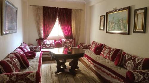 Gueznaia Apartment | Appartement Familial pres la nouvelle gare routière & Grand Stade de Tanger