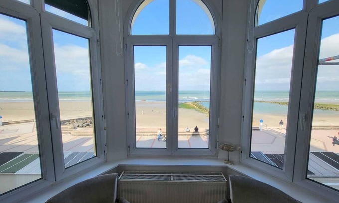 Wimereux Apartment | Appartement Familial sur la Digue, Face à la mer