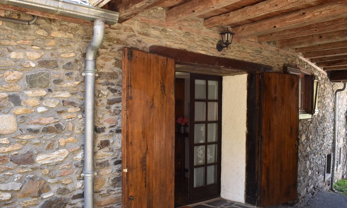 Cier-de-Luchon Apartment | Appartement Typique