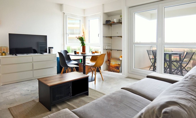 La Grande-Motte Apartment | Appartement Melgueil - Welkeys