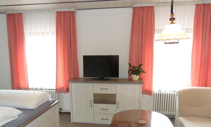 Seebach Apartment | Appartement mit Dusche und WC