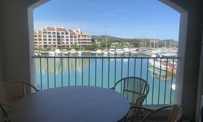 Port Cogolin Apartment | Appartement Neuf et Climatisé Marines de Cogolin
