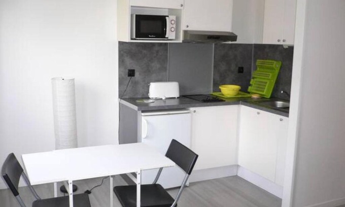 Coteaux Ouest Apartment | Appartement Nickel et confortable