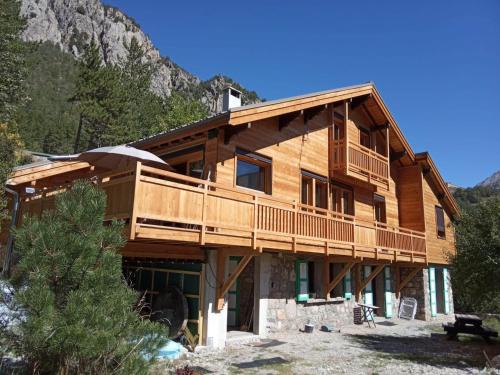 Briancon Apartment | Appartement RDC chalet 55m2