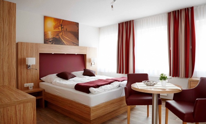 Lembruch Apartment | Appartement Segelkammer - Ferienwohnungen/appartements