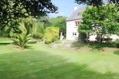 Trevou-Treguignec Apartment | Appartement spacieux vue mer Trévou