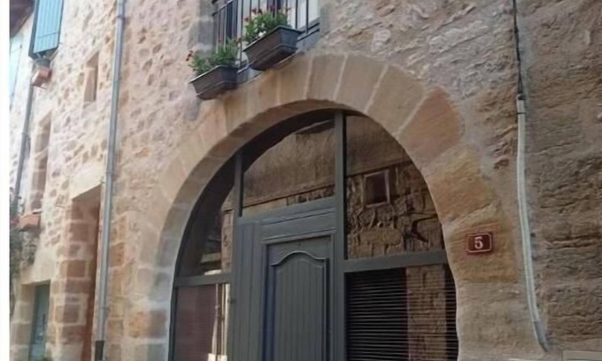 Capdenac-Le-Haut Apartment | Appartement T2 Avec Terrasse Dans Village Médiéval-capdenac LE Haut