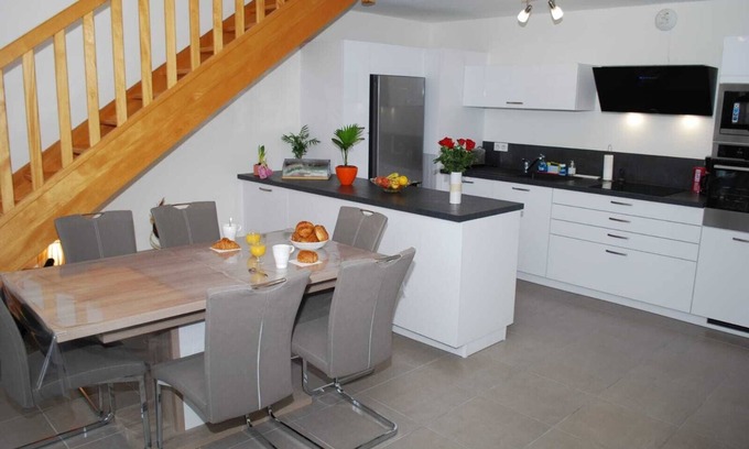 Sables-d'Or-les-Pins Apartment | Appartement T3 Avec Terrasse et Accès Direct à la Plage