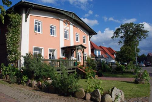 Seedorf Apartment | Appartementhaus zur Brücke direkt am See