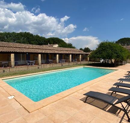 Castillon-du-Gard Apartment | Appartements " Le Clos De La Cerisaie"