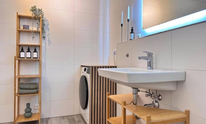 Villingen-Schwenningen Apartment | Appartio-110 M2-6 Pers-kh Nähe
