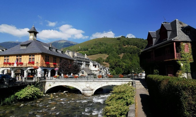 Arreau Apartment | AppartT2 39M2 ARREAU from 50 €/night min 7 nights with summer pool 6 pers
